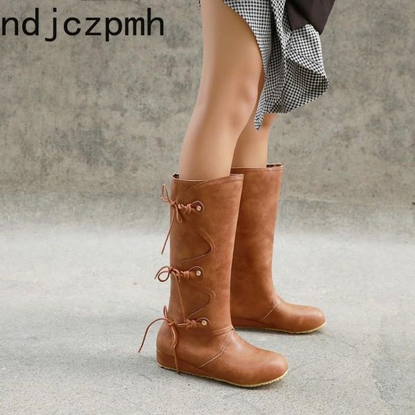 women's boots new winter fashion round head lace-up low-heeled middle tube women's shoes plus size 34-48 heel height 3cm black
women's boots new winter fashion round head lace-up low-heeled middle tube women's shoes plus size 34-48 heel height 3cm black