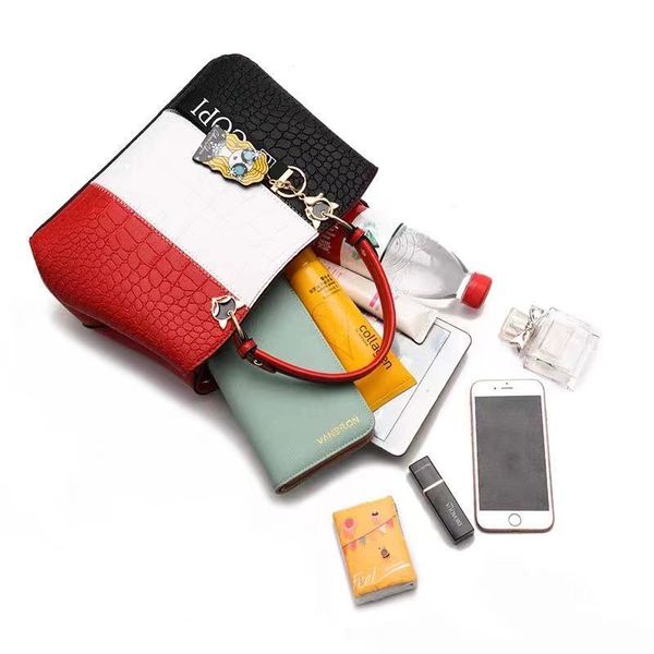 new designer bags hurt geiger lady fashion shoulder chain cross body messenger handbags eagle stripes cover letter plain envelope wallets pu
new designer bags hurt geiger lady fashion shoulder chain cross body messenger handbags eagle stripes cover letter plain envelope wallets pu
