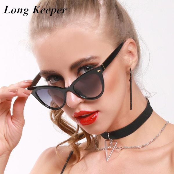 new fashion sunglasses women brand designer vintage cat eye sun glasses female rivet black gradient eyewear uv4001, White;black
new fashion sunglasses women brand designer vintage cat eye sun glasses female rivet black gradient eyewear uv4001, White;black