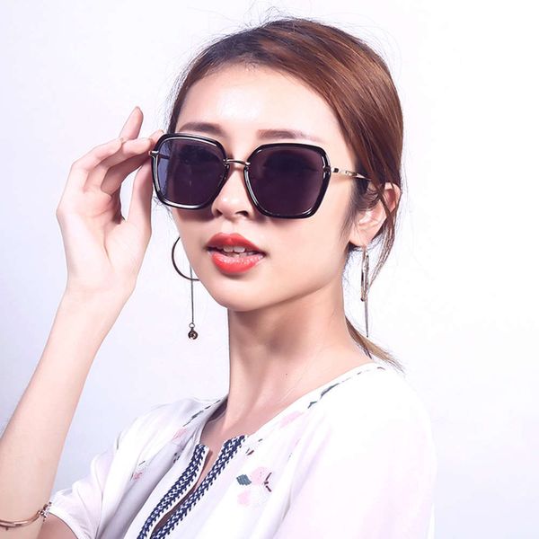 fashion new ~sunglasses stars show women's thin round face big face uv protection, White;black
fashion new ~sunglasses stars show women's thin round face big face uv protection, White;black