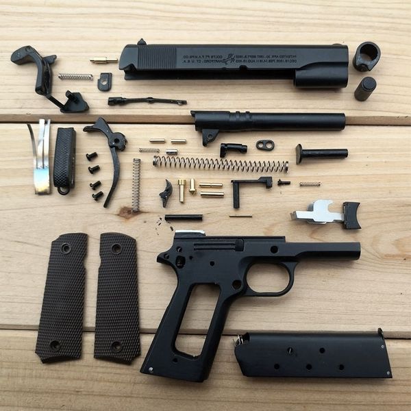 291: 2.05 alloy empire m1911 all metal simulation model children's toy gun can be thrown but not fired
291: 2.05 alloy empire m1911 all metal simulation model children's toy gun can be thrown but not fired