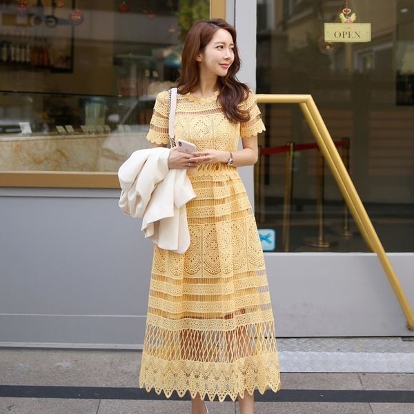 french romance yellow lace dress wave lace hem hook flower hollow short-sleeved slim mid-length long dress party vestido y200805, Black;pink
french romance yellow lace dress wave lace hem hook flower hollow short-sleeved slim mid-length long dress party vestido y200805, Black;pink