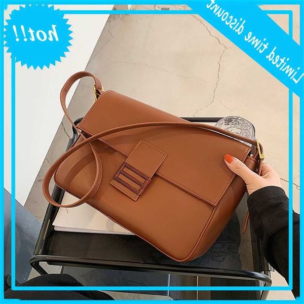 women 2020 new travel fashion net red underarm foreign style trend one shoulder messenger bag
women 2020 new travel fashion net red underarm foreign style trend one shoulder messenger bag