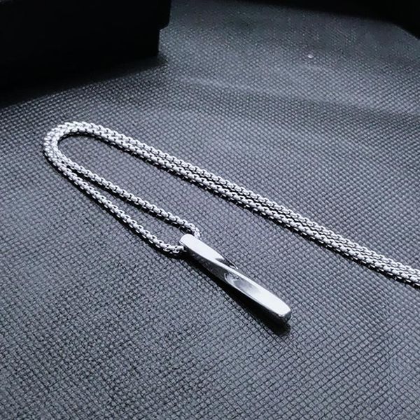 Fashion retro twisted long pendant hip hop necklace men and women wild square accessories sweater chain hot sale, Silver
Fashion retro twisted long pendant hip hop necklace men and women wild square accessories sweater chain hot sale, Silver