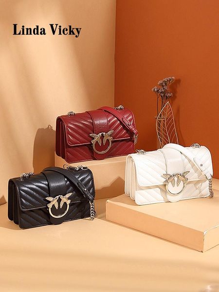 swallow genuine leather bag women fashion corium small square bag chain shoulder senior sheepskin messenger 
swallow genuine leather bag women fashion corium small square bag chain shoulder senior sheepskin messenger