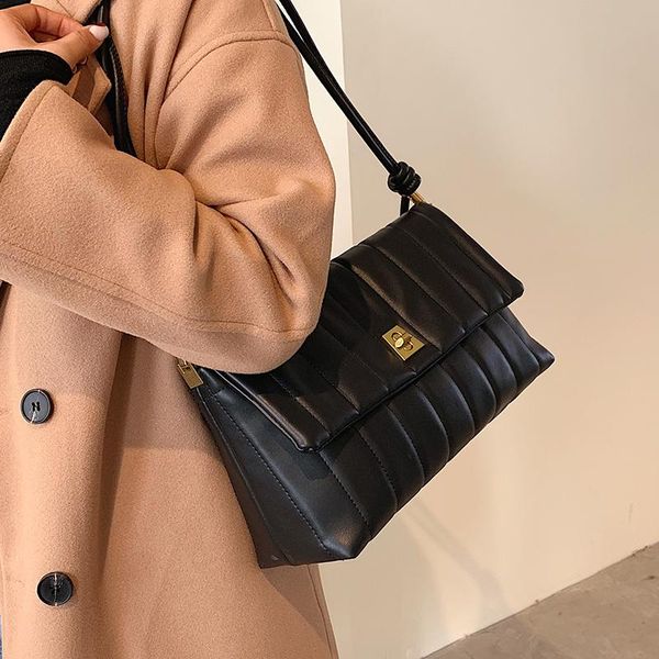 cross body retro large-capacity bag female 2021 trendy fashion all-match messenger net red one-shoulder small square
cross body retro large-capacity bag female 2021 trendy fashion all-match messenger net red one-shoulder small square