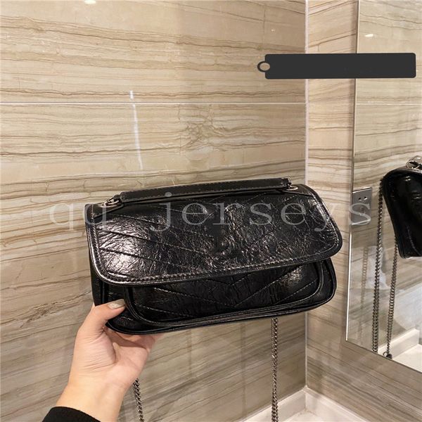 luxury designer wandering leather bag female 2021 new trendy wild messenger messenger large-capacity diamond chain bag
luxury designer wandering leather bag female 2021 new trendy wild messenger messenger large-capacity diamond chain bag