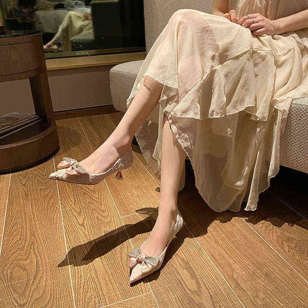 women's sandals 2045-1 high heel's 2022 spring and autumn bow pointed shallow mouth single shoes size 32-43, Black
women's sandals 2045-1 high heel's 2022 spring and autumn bow pointed shallow mouth single shoes size 32-43, Black