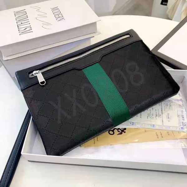 2021 new imported leather mens black brand briefcase super capacity space design multi clip and concealed zipper
2021 new imported leather mens black brand briefcase super capacity space design multi clip and concealed zipper