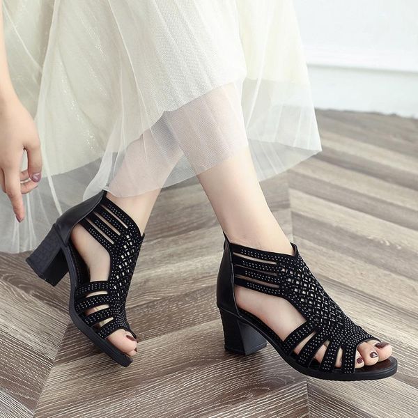new woman women hollow sandals bling crystal zip shoes out mid heels female rome 2020 summer ladies fashion peep toe footwear1, Black
new woman women hollow sandals bling crystal zip shoes out mid heels female rome 2020 summer ladies fashion peep toe footwear1, Black