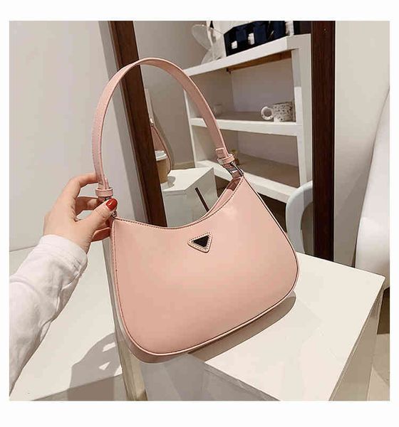 2022 factory wholesale new for women spring korean simple fashion net red hand bag
2022 factory wholesale new for women spring korean simple fashion net red hand bag