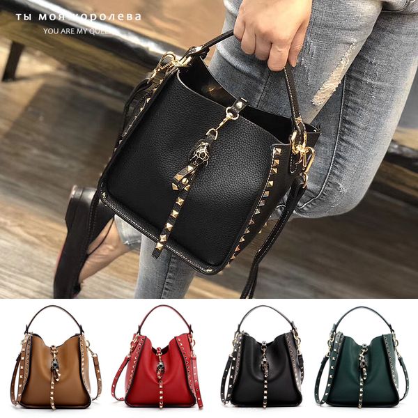 genuine leather bags women rivet crossbody bags women causal messenger shoulder bag luxury handbags brands designer famous bags
genuine leather bags women rivet crossbody bags women causal messenger shoulder bag luxury handbags brands designer famous bags