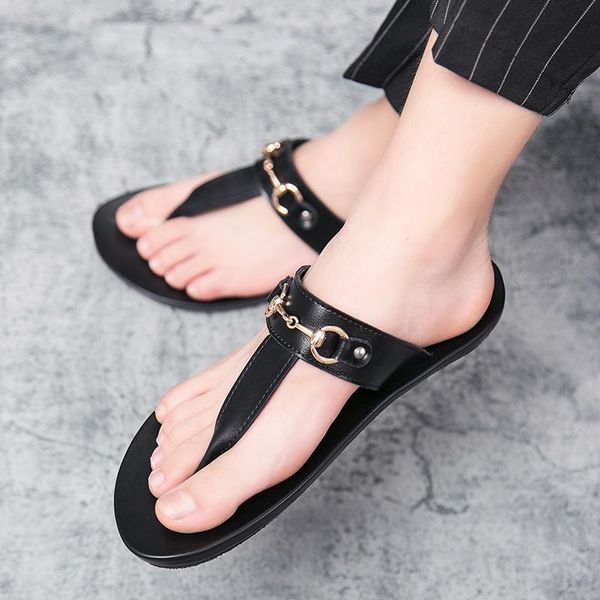 new europe luxury brand designer slippers striped sandals non-slip summer huaraches slippers outdoor beach flip flops slipper size 38-46, Black
new europe luxury brand designer slippers striped sandals non-slip summer huaraches slippers outdoor beach flip flops slipper size 38-46, Black