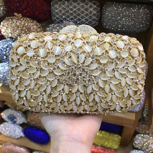 20218 new arrival luxury full diamond opal clutch bag hollow out rhinestone ladies evening bags clutches female wedding handbags
20218 new arrival luxury full diamond opal clutch bag hollow out rhinestone ladies evening bags clutches female wedding handbags