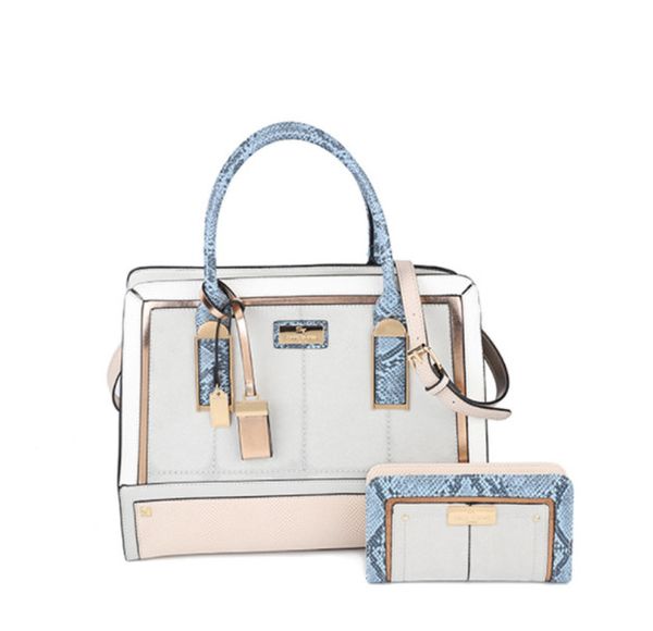 new sold fashion genuine leather women luxurys designers shoulder bag classic women handbag crossbody bag n81
new sold fashion genuine leather women luxurys designers shoulder bag classic women handbag crossbody bag n81