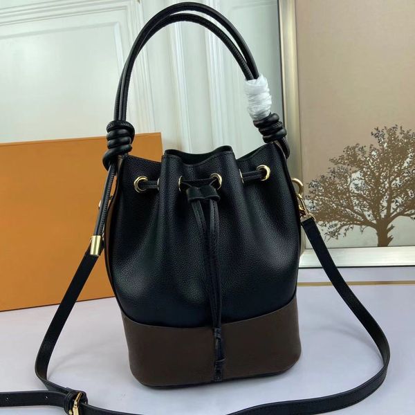 new retro classic leather women's handbag shoulder bags vintage crossbody bags messenger bag #v8866
new retro classic leather women's handbag shoulder bags vintage crossbody bags messenger bag #v8866