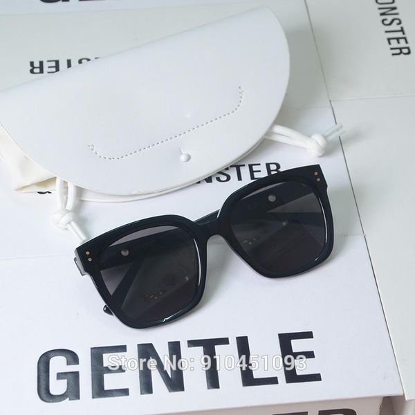 2021 new fashion korea brand sunglasses square polarized uv400 jennie gentle kuku monster sunglasses for women men with case, White;black
2021 new fashion korea brand sunglasses square polarized uv400 jennie gentle kuku monster sunglasses for women men with case, White;black