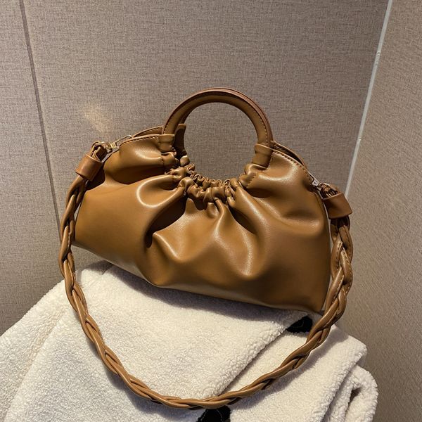 2022 new simple single shoulder tote bag texture messenger large capacity hand women's bag
2022 new simple single shoulder tote bag texture messenger large capacity hand women's bag