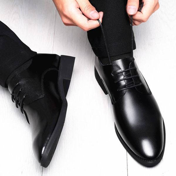 black shoes men summer business formal wear mens leather shoes british style soft sole lace-up flat dress casual footwear
black shoes men summer business formal wear mens leather shoes british style soft sole lace-up flat dress casual footwear