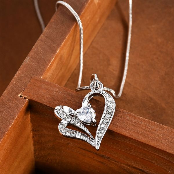 hollow fashion simple out heart-shaped pendant necklace charming women's wedding cz clavicle chain lady party jewelry girl gifts xuon, Silver
hollow fashion simple out heart-shaped pendant necklace charming women's wedding cz clavicle chain lady party jewelry girl gifts xuon, Silver