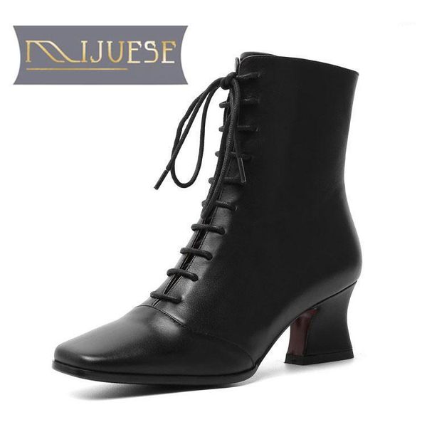 mljuese 2021 women ankle boots cow leather winter short plush square toe zipper lace-up med heels female boots size 431, Black
mljuese 2021 women ankle boots cow leather winter short plush square toe zipper lace-up med heels female boots size 431, Black