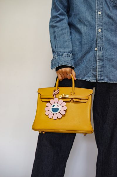 wholesale est quality fully handmade 25cm original cherves leather inspire purse, wax thread, gold hardware in stock,fast delivery
wholesale est quality fully handmade 25cm original cherves leather inspire purse, wax thread, gold hardware in stock,fast delivery