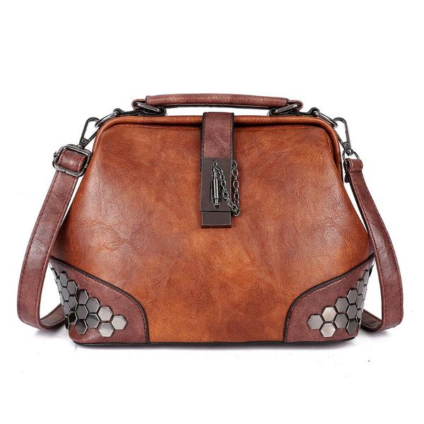quality leather chain female shoulder bag women handbag with rivets vintage small bag ladies' messenger crossbody sac
quality leather chain female shoulder bag women handbag with rivets vintage small bag ladies' messenger crossbody sac
