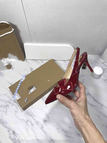 high-quality designer party dress shoes for brides and ladies fashion pointed toe bright leather bow, all-match high heels, Black
high-quality designer party dress shoes for brides and ladies fashion pointed toe bright leather bow, all-match high heels, Black
