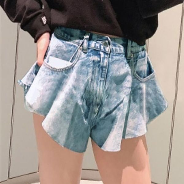 new fashion ruffle denim shorts for women elastic waist casual loose solid color jeans female trousers short t2g, White;black
new fashion ruffle denim shorts for women elastic waist casual loose solid color jeans female trousers short t2g, White;black