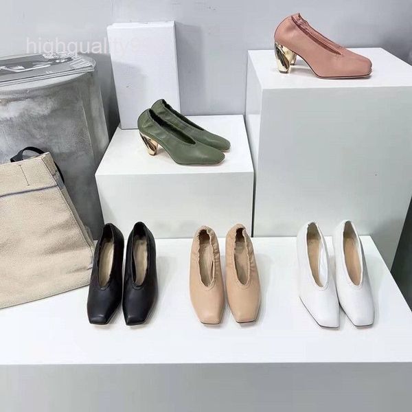 dress shoes high end quality single shoes women versatile soft leather sheepskin granny crystal heels, Black
dress shoes high end quality single shoes women versatile soft leather sheepskin granny crystal heels, Black