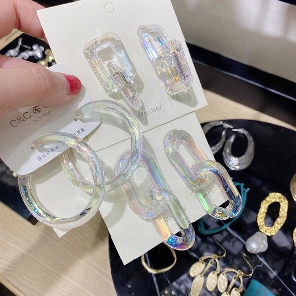 the new 2021 dazzle colour transparent acrylic chain joker contracted female temperament jewelry earrings exaggerated fashion, Golden;silver
the new 2021 dazzle colour transparent acrylic chain joker contracted female temperament jewelry earrings exaggerated fashion, Golden;silver