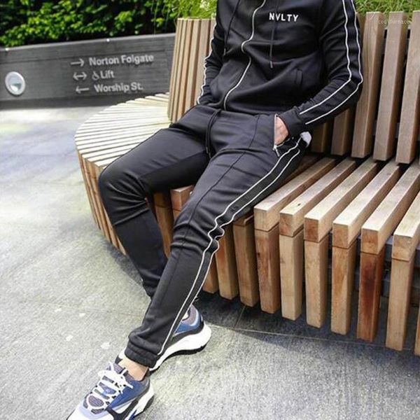 2021 autumn men's new fashion high street zipper casual sports pants outdoor fitness fitness jogging training slim foot pants1, Black
2021 autumn men's new fashion high street zipper casual sports pants outdoor fitness fitness jogging training slim foot pants1, Black