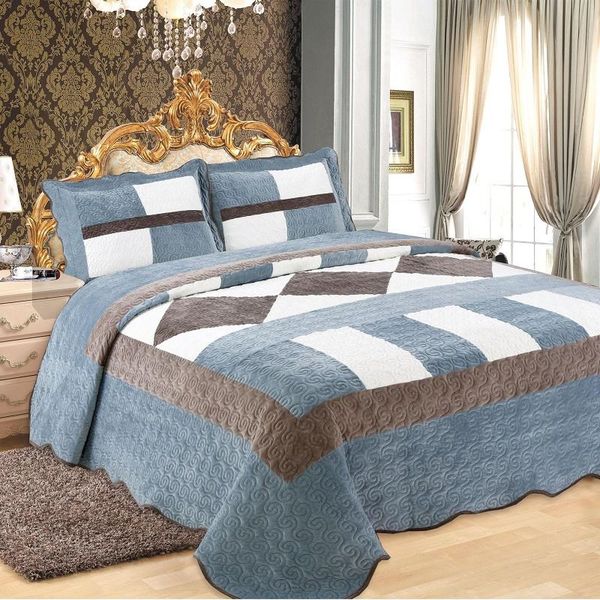 winter velvet bedspreads cotton quilt set 3pc patchwork quilted quilts bed cover king queen size coverlet winter blanket on bed
winter velvet bedspreads cotton quilt set 3pc patchwork quilted quilts bed cover king queen size coverlet winter blanket on bed