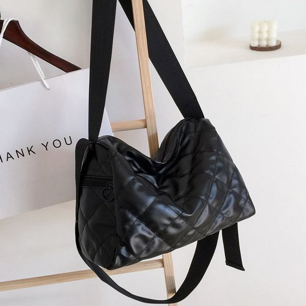 hbp 2021 pu leather simple handbags famous brands women shoulder bag big tote vintage ladies wide shoulder belt crossbody bags
hbp 2021 pu leather simple handbags famous brands women shoulder bag big tote vintage ladies wide shoulder belt crossbody bags
