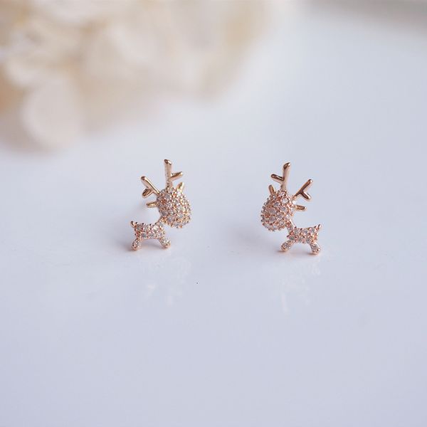 a deer has you / silver needle inlaid diamond elk earrings small rose gold girlfriends christmas gift, Golden
a deer has you / silver needle inlaid diamond elk earrings small rose gold girlfriends christmas gift, Golden