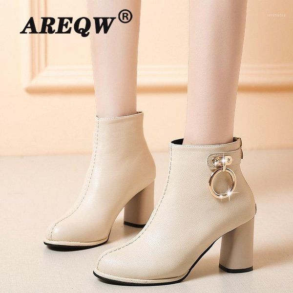 new leather british style flat boots black pointed toe boots handsome motorcycle women's dropshipping1
new leather british style flat boots black pointed toe boots handsome motorcycle women's dropshipping1
