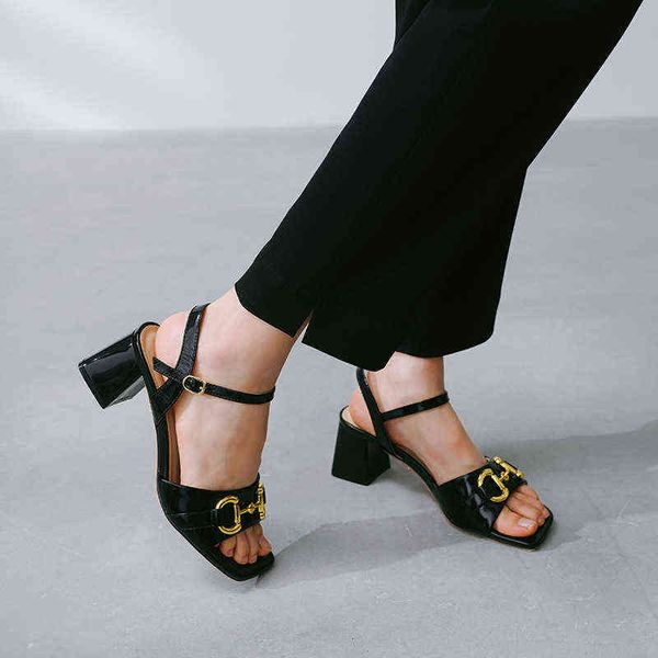 sandal woman slippers sales thick heel sheepskin fashionable comfortable non-slip wear-resistant size 33-39 high-quality designers heels, Black
sandal woman slippers sales thick heel sheepskin fashionable comfortable non-slip wear-resistant size 33-39 high-quality designers heels, Black