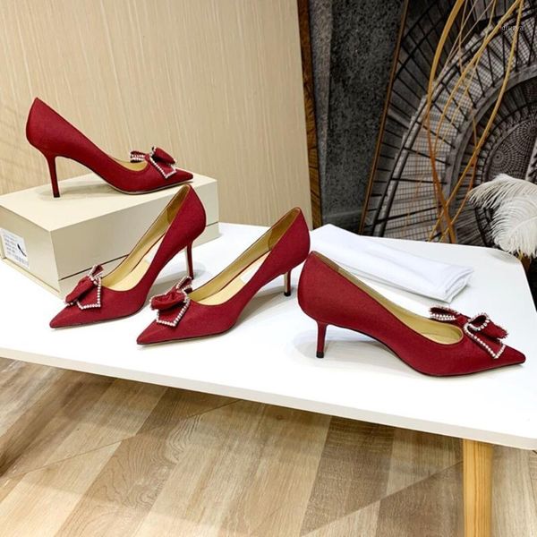 2020 new women's shoes genuine leather women's pumps pointed toe high heels shoes real satin thin heels for woman size 33-421, Black
2020 new women's shoes genuine leather women's pumps pointed toe high heels shoes real satin thin heels for woman size 33-421, Black