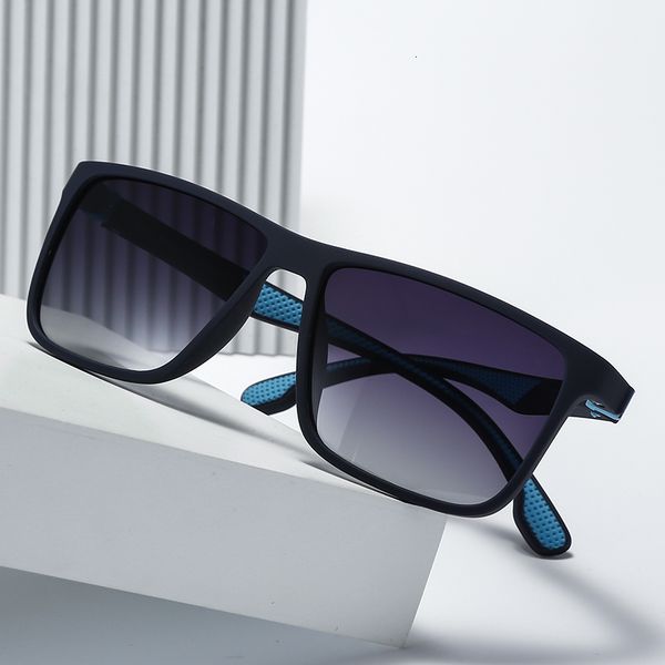 2021 new plastic for men square fashion conduct sunglasses sun glass hd lens 2922 s2rj, White;black 
2021 new plastic for men square fashion conduct sunglasses sun glass hd lens 2922 s2rj, White;black