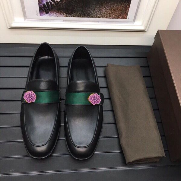 a1 italy new fashion designer shoes soft leather men leisure dress shoe for man party lazy falts loafers 38-45, Black
a1 italy new fashion designer shoes soft leather men leisure dress shoe for man party lazy falts loafers 38-45, Black