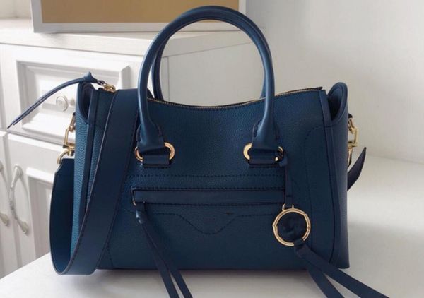 new mens and womens handbags shoulder bags shoulder bags all products are directly from the factory to provide quality service and fast
new mens and womens handbags shoulder bags shoulder bags all products are directly from the factory to provide quality service and fast