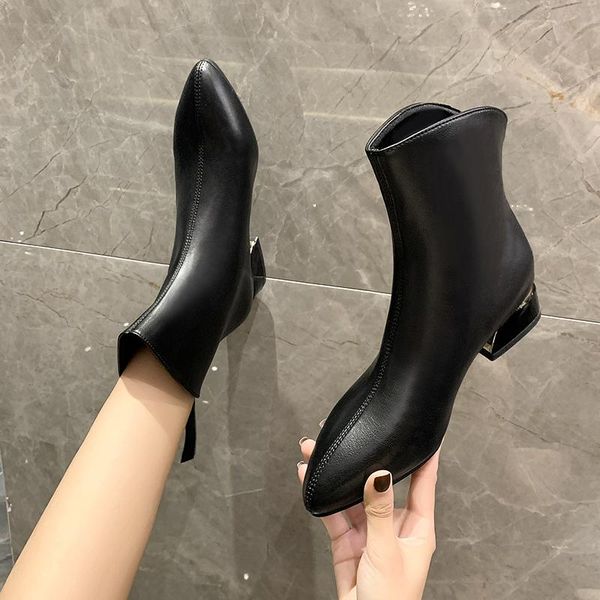 сапоги женщины новый 2020 pointe обувь зимняя обувь роскошный дизайнер round toe низкие шкалы пинетки пинетки дамы заостренный, Black
сапоги женщины новый 2020 pointe обувь зимняя обувь роскошный дизайнер round toe низкие шкалы пинетки пинетки дамы заостренный, Black