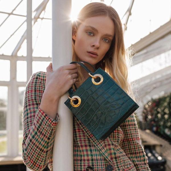 vintage crocodile women handbags wild alligator shoulder messenger bags for women casual pu leather lady clutch bag tote a1-57
vintage crocodile women handbags wild alligator shoulder messenger bags for women casual pu leather lady clutch bag tote a1-57