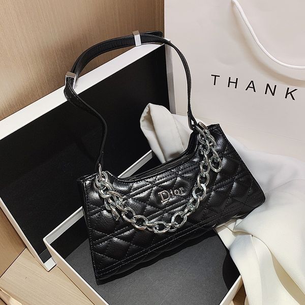 armpit girl 2020 new french style fashion fashionable bag small crowd design fashion simple bag chain single shoulder inmkn
armpit girl 2020 new french style fashion fashionable bag small crowd design fashion simple bag chain single shoulder inmkn