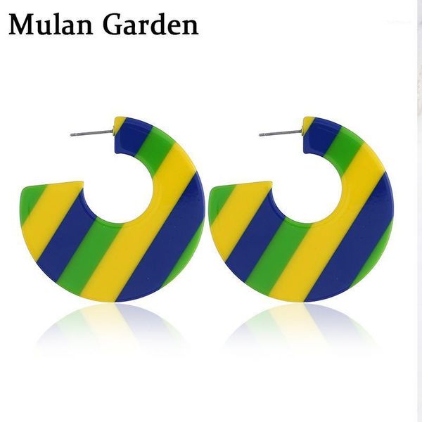 m&g new vintage stripe acrylic earring for women exaggeration earrings hoops fashion jewelry resin jewelry accessories gift 20201, Golden;silver
m&g new vintage stripe acrylic earring for women exaggeration earrings hoops fashion jewelry resin jewelry accessories gift 20201, Golden;silver