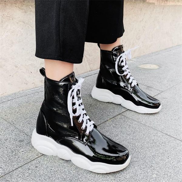 PXELENA NEW Plus Size 34-43 Women Boots Patent Leather 2020 Autumn Winter Shoes Soft Non Slip Warm Flat Boots Black White
PXELENA NEW Plus Size 34-43 Women Boots Patent Leather 2020 Autumn Winter Shoes Soft Non Slip Warm Flat Boots Black White