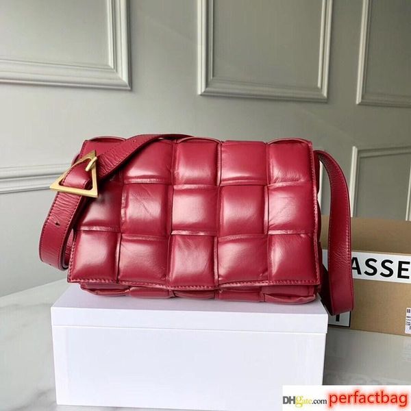 handbag designer luggage women s messenger bag leisure temperament pleated plaid woven cow leather pillow bag
handbag designer luggage women s messenger bag leisure temperament pleated plaid woven cow leather pillow bag