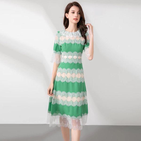 1110 xl 2022 runway dress spring summer brand same style empire short sleeve lace black green crew neck womens dress mid calf fashion as
1110 xl 2022 runway dress spring summer brand same style empire short sleeve lace black green crew neck womens dress mid calf fashion as