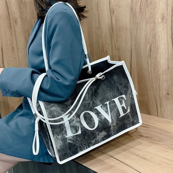 original design retro simple handbag 2020 new fashion large capacity shoulder bag portable canvas tote bag width: 38cm
original design retro simple handbag 2020 new fashion large capacity shoulder bag portable canvas tote bag width: 38cm