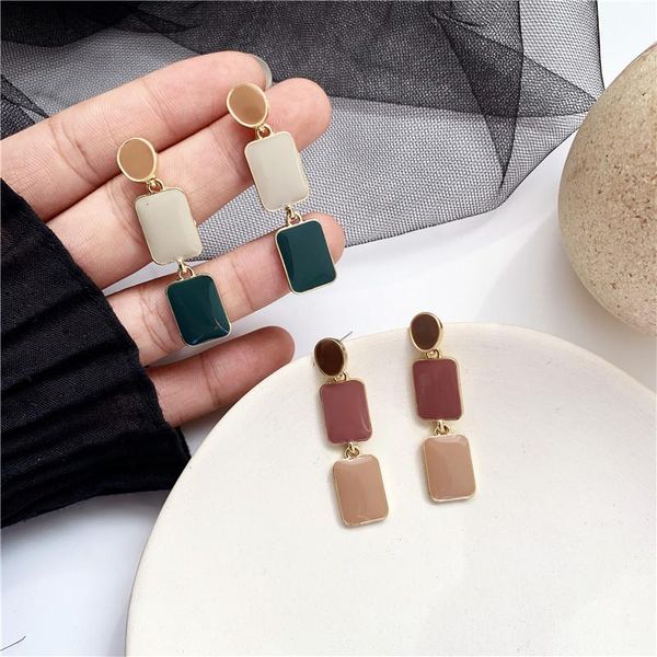 stud joker drops girl morandi color long earrings sense of enamel and elegant women push-back zinc alloy metal yangliujia, Golden;silver
stud joker drops girl morandi color long earrings sense of enamel and elegant women push-back zinc alloy metal yangliujia, Golden;silver